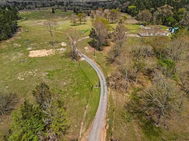 2107 E Prospect Rd., Jefferson, TX 75657