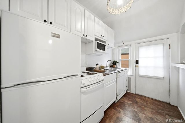 726 E 16th Avenue 303, Denver, CO 80203