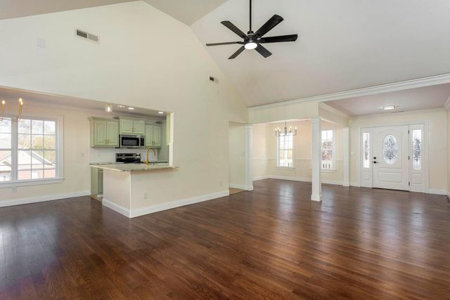 7555 Pfizer Drive, Ooltewah, TN 37363