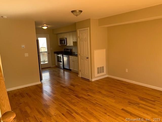 27 Tridell Drive 15, Southington, CT 06489