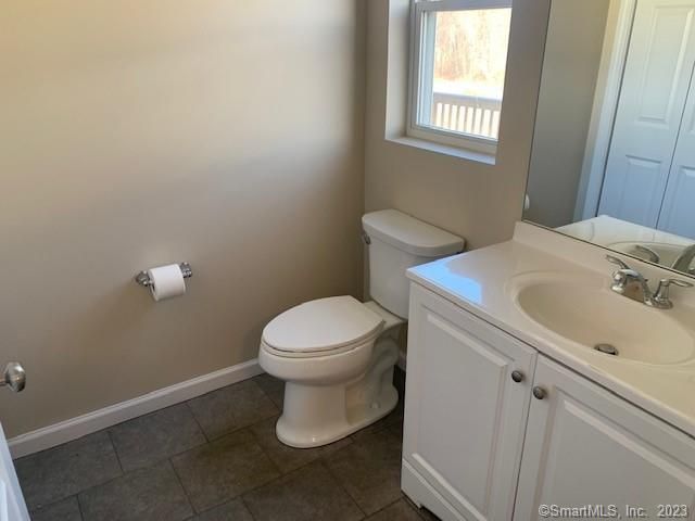 27 Tridell Drive 15, Southington, CT 06489