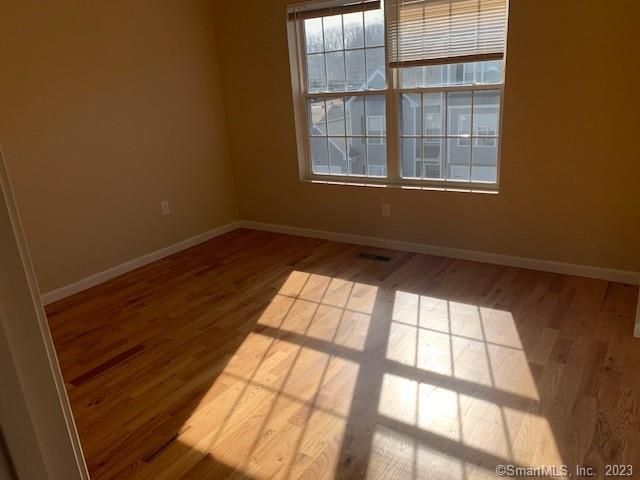 27 Tridell Drive 15, Southington, CT 06489