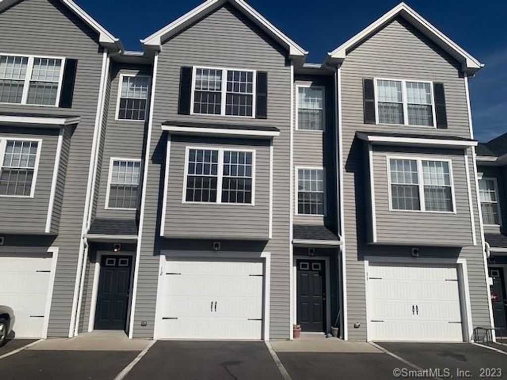 27 Tridell Drive 15, Southington, CT 06489