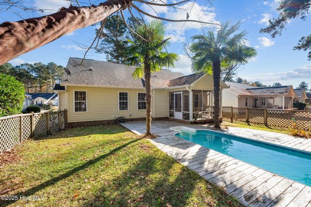 448 Neuchatel Road, New Bern, NC 28562