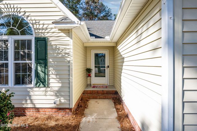 448 Neuchatel Road, New Bern, NC 28562