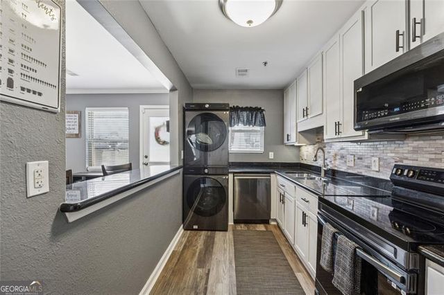 135 N River Drive G, Atlanta, GA 30350