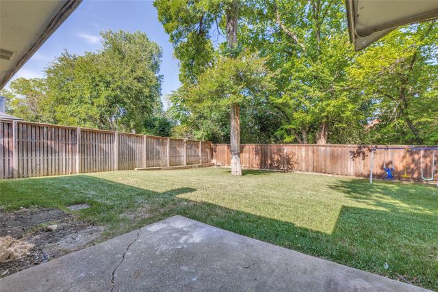 3010 Rambling Drive, Dallas, TX 75228