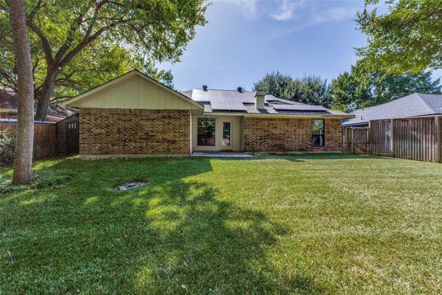 3010 Rambling Drive, Dallas, TX 75228