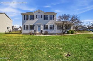 107 S Sullivan Drive, Haskins, OH 43525