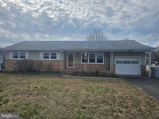 726 ALLEN AVE, Vineland, NJ 08360