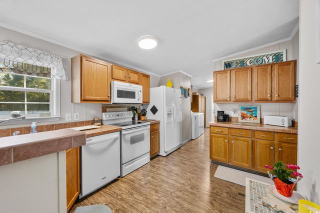 121 Darlene Dr., Myrtle Beach, SC 29588