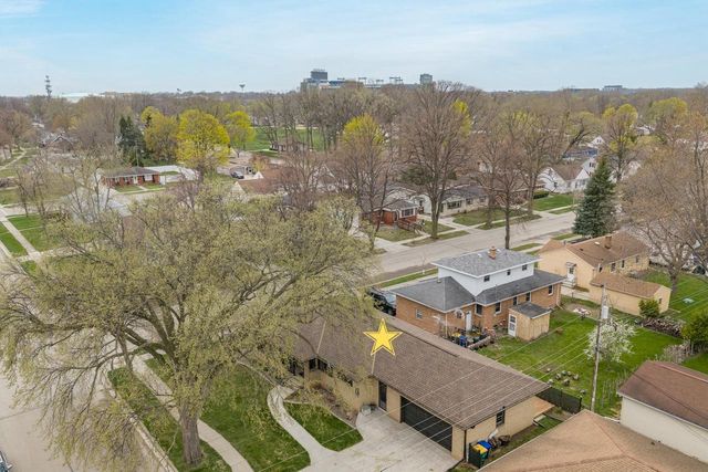1412 GROSS AVENUE, Green Bay, WI 54304
