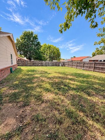 12207 E 82nd Street N, Owasso, OK 74055