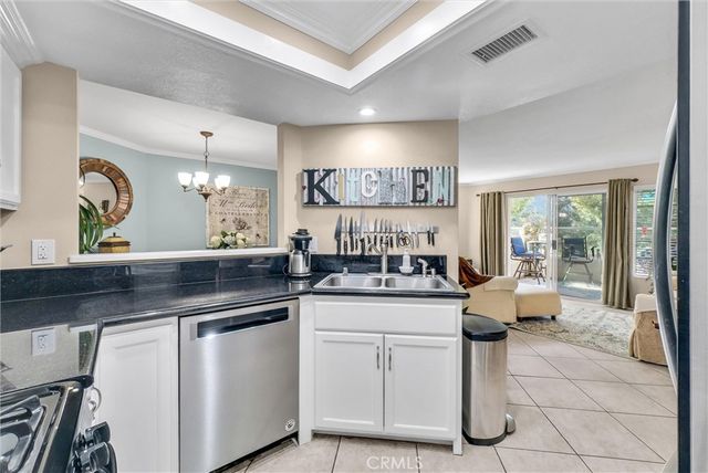 8011 E Sandstone, Anaheim, CA 92808