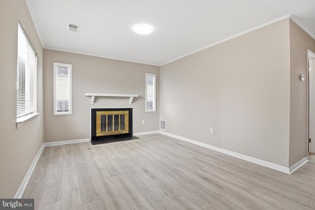 8660 MADERA CT, Manassas Park, VA 20111