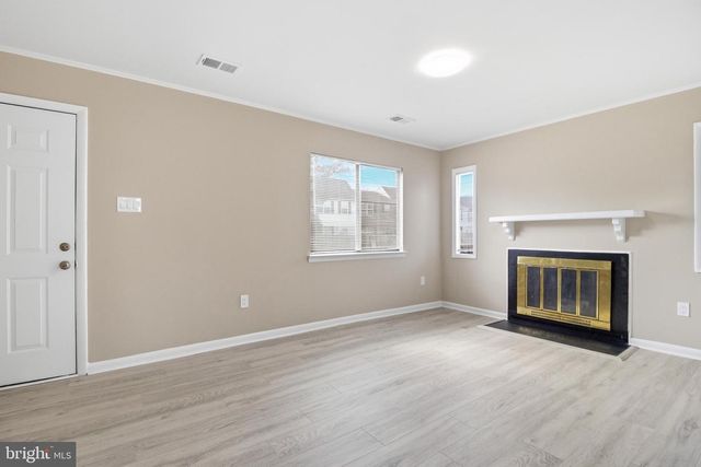 8660 MADERA CT, Manassas Park, VA 20111