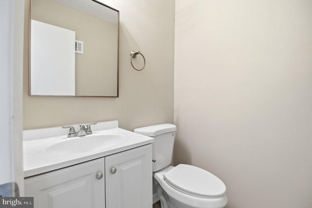 8660 MADERA CT, Manassas Park, VA 20111