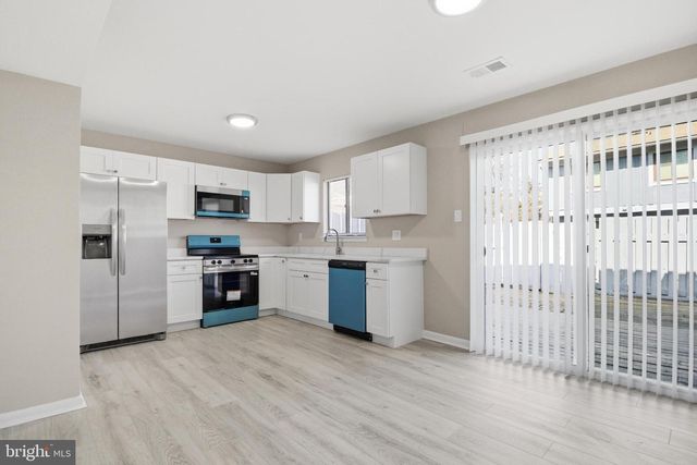 8660 MADERA CT, Manassas Park, VA 20111