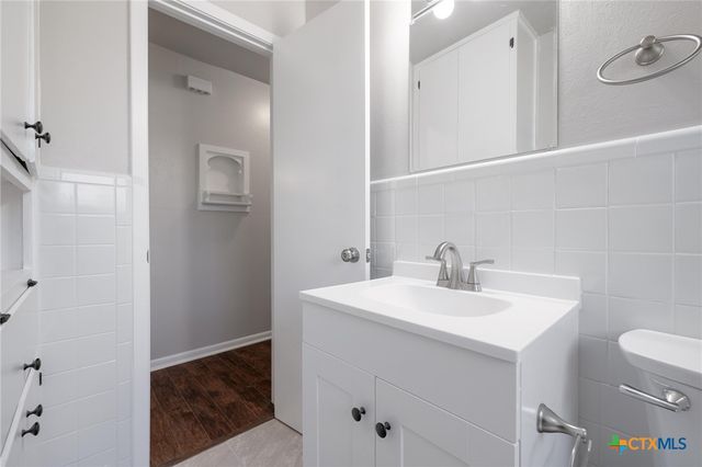 716 S 3rd Street, Copperas Cove, TX 76522
