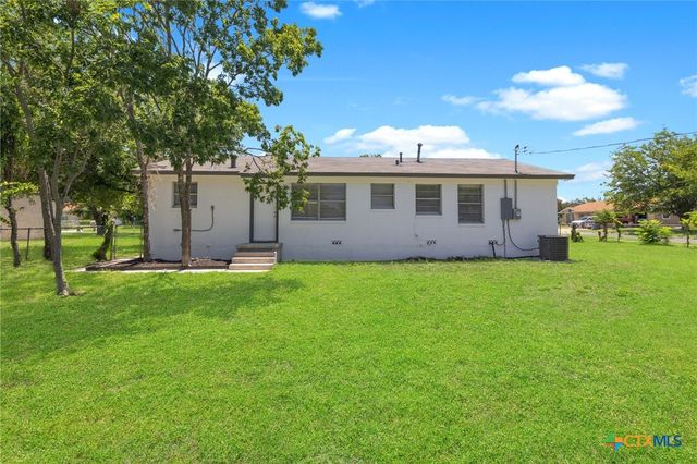 716 S 3rd Street, Copperas Cove, TX 76522