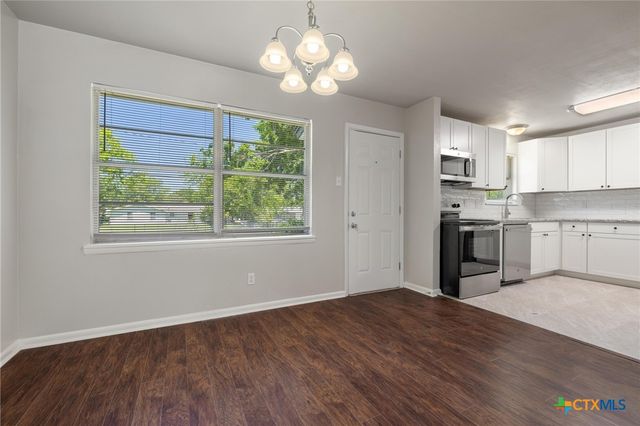 716 S 3rd Street, Copperas Cove, TX 76522
