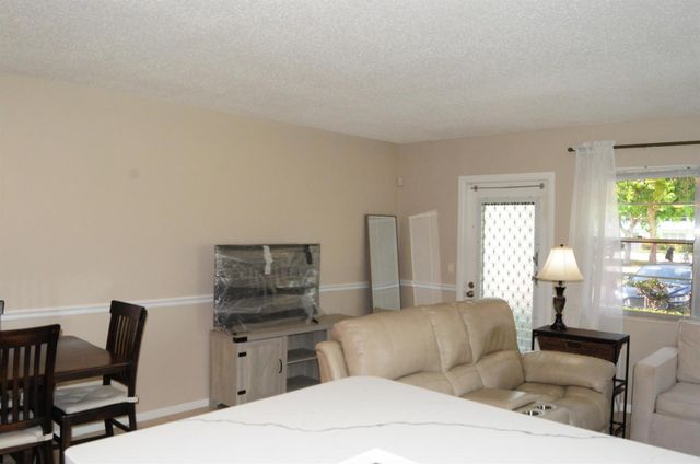 1 Newport A 1, Deerfield Beach, FL 33442