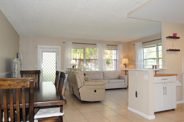 1 Newport A 1, Deerfield Beach, FL 33442