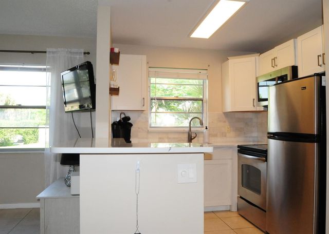 1 Newport A 1, Deerfield Beach, FL 33442