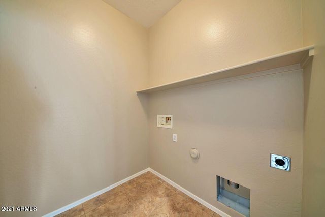 4063 E Cherry Hills Drive, Chandler, AZ 85249