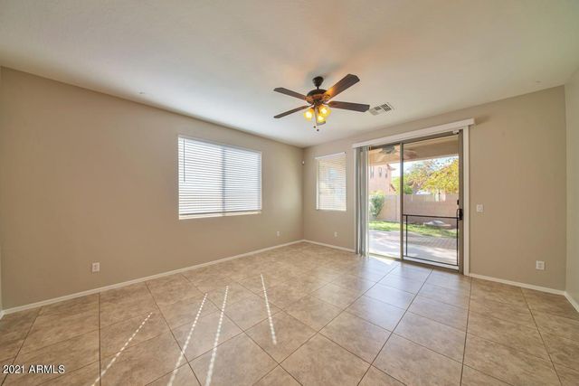 4063 E Cherry Hills Drive, Chandler, AZ 85249