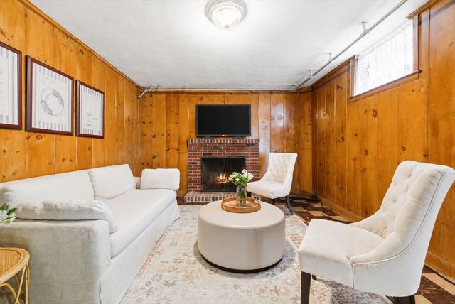 231 Moss Hill Rd, Boston, MA 02130