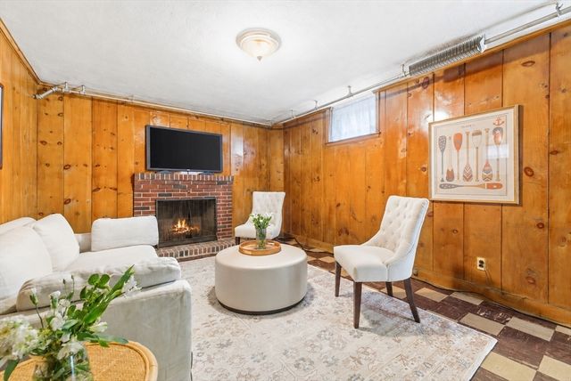 231 Moss Hill Rd, Boston, MA 02130