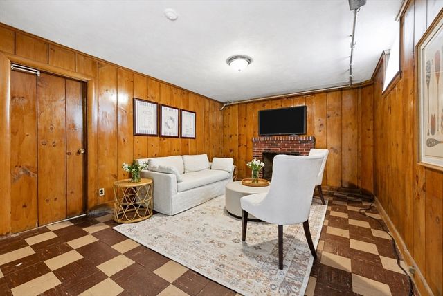 231 Moss Hill Rd, Boston, MA 02130