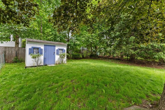 231 Moss Hill Rd, Boston, MA 02130