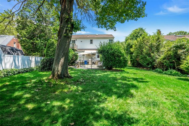 280 Van Cott Avenue, Farmingdale, NY 11735