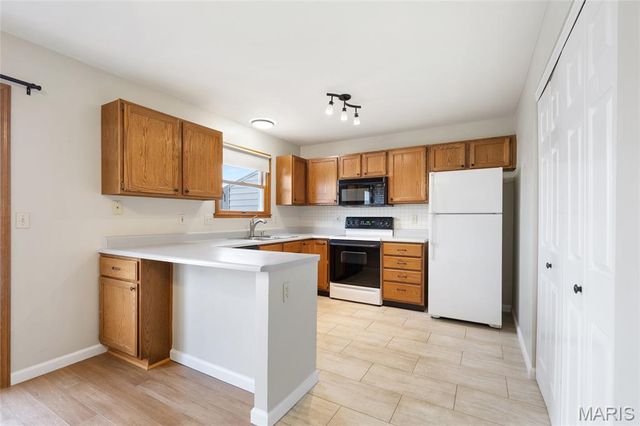 3405 Sherman Park Drive, St Charles, MO 63303