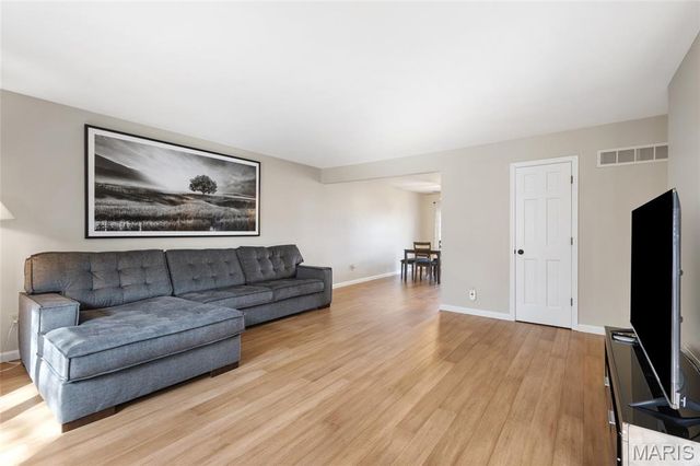 3405 Sherman Park Drive, St Charles, MO 63303