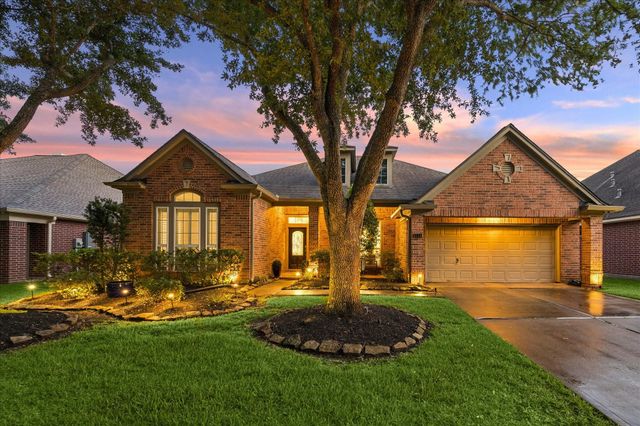 3114 Red Maple Drive, Friendswood, TX 77546