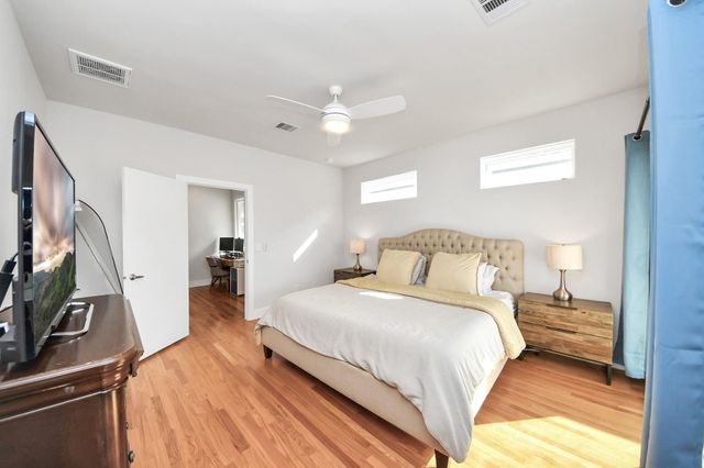 4912 Noble Street, Houston, TX 77020