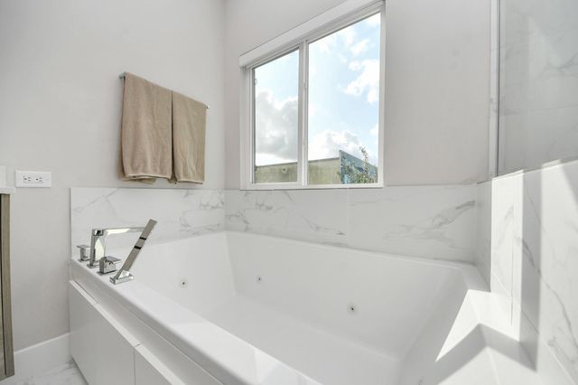 4912 Noble Street, Houston, TX 77020