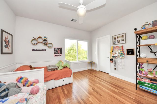4912 Noble Street, Houston, TX 77020