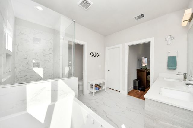 4912 Noble Street, Houston, TX 77020