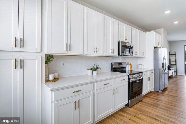 2493 AVESTA, Waldorf, MD 20603