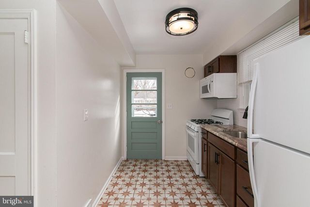 1001 ARMISTICE DR, Burlington, NJ 08016
