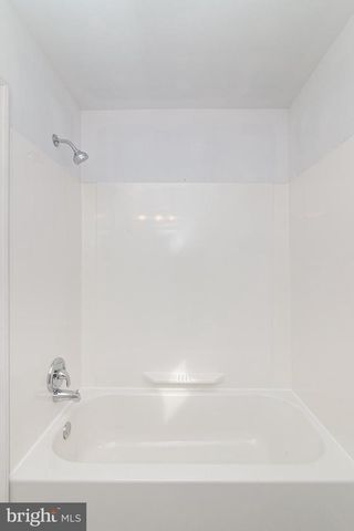 1001 ARMISTICE DR, Burlington, NJ 08016