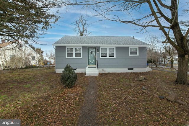 1001 ARMISTICE DR, Burlington, NJ 08016