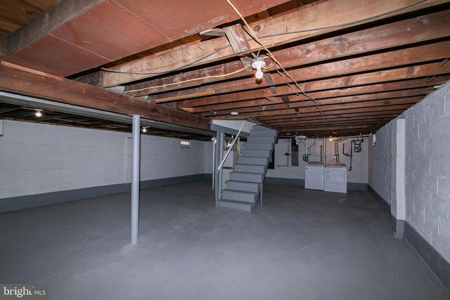 1001 ARMISTICE DR, Burlington, NJ 08016