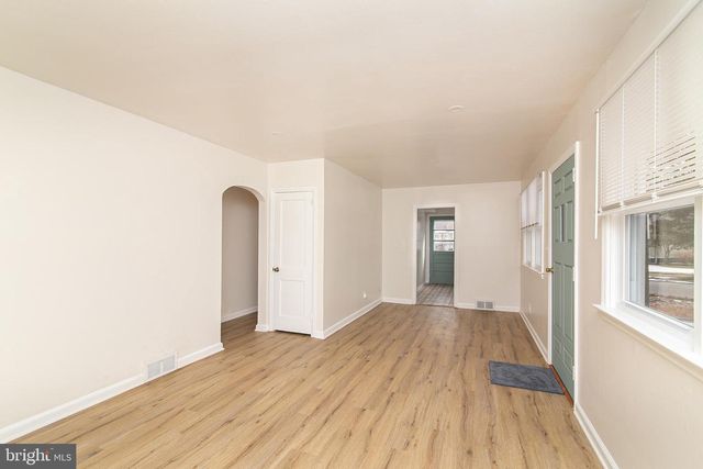 1001 ARMISTICE DR, Burlington, NJ 08016