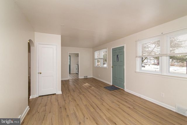 1001 ARMISTICE DR, Burlington, NJ 08016