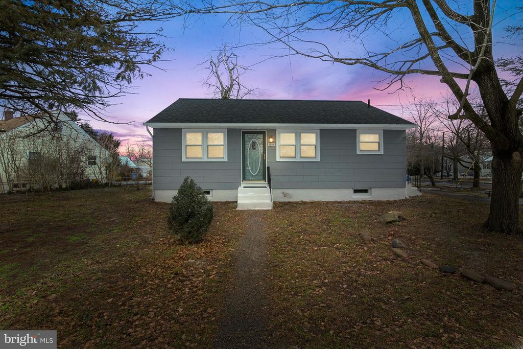 1001 ARMISTICE DR, Burlington, NJ 08016
